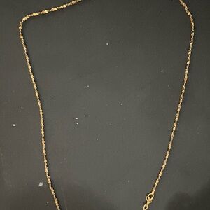 Elegant Gold Necklace